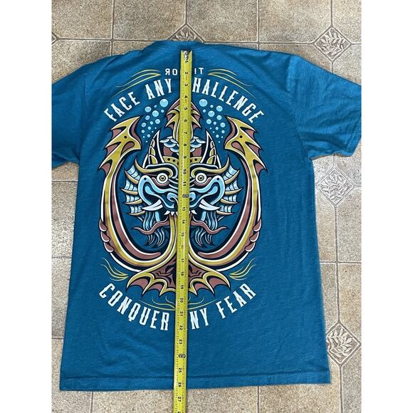 Rokfit Athletic Streetwear T-shirt Medium Face Any Challenge Conquer Any Fear - Picture 4 of 6